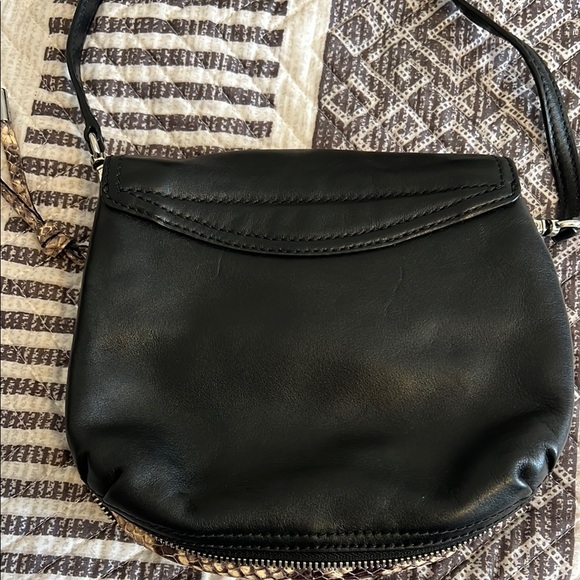 Michael Kors Black Crossbody Bag - Picture 4 of 7